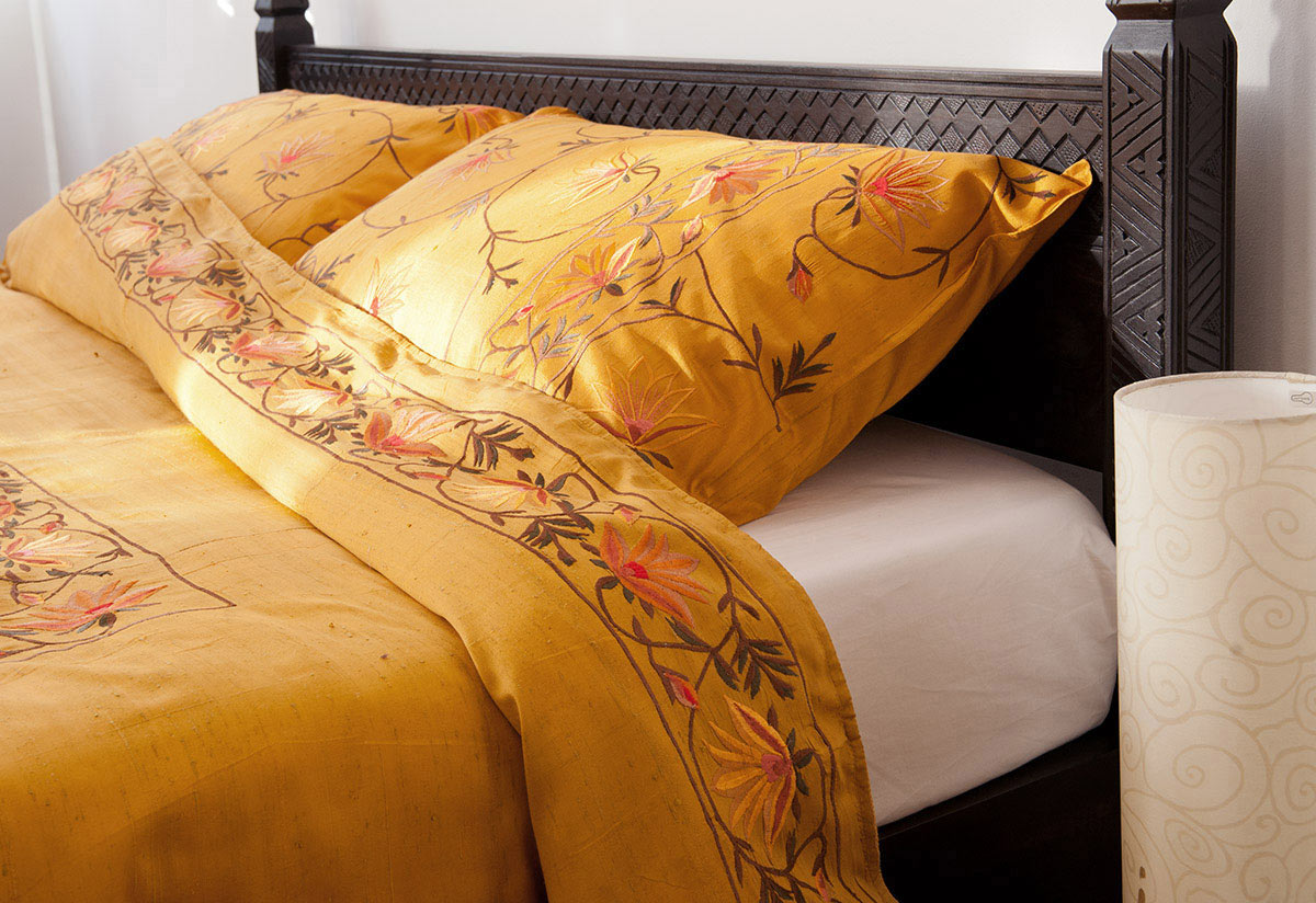 Kashmir Silk Duvet Cover Gold