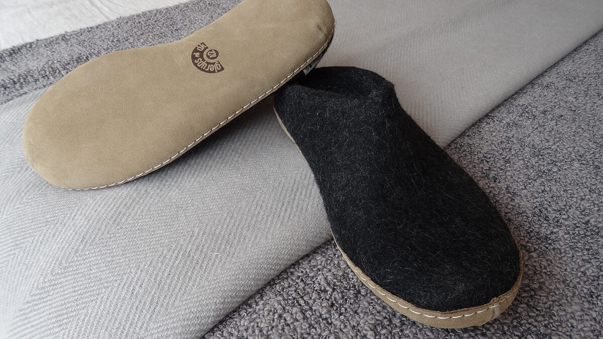 glerups felt slippers with suede sole in charcoal