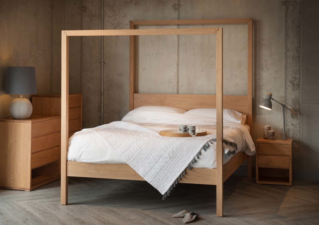 The Oasis Oak contemporary 4-poster bed made from solid wood and in a range of bed sizes.