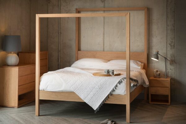 The Oasis Oak contemporary 4-poster bed made from solid wood and in a range of bed sizes.