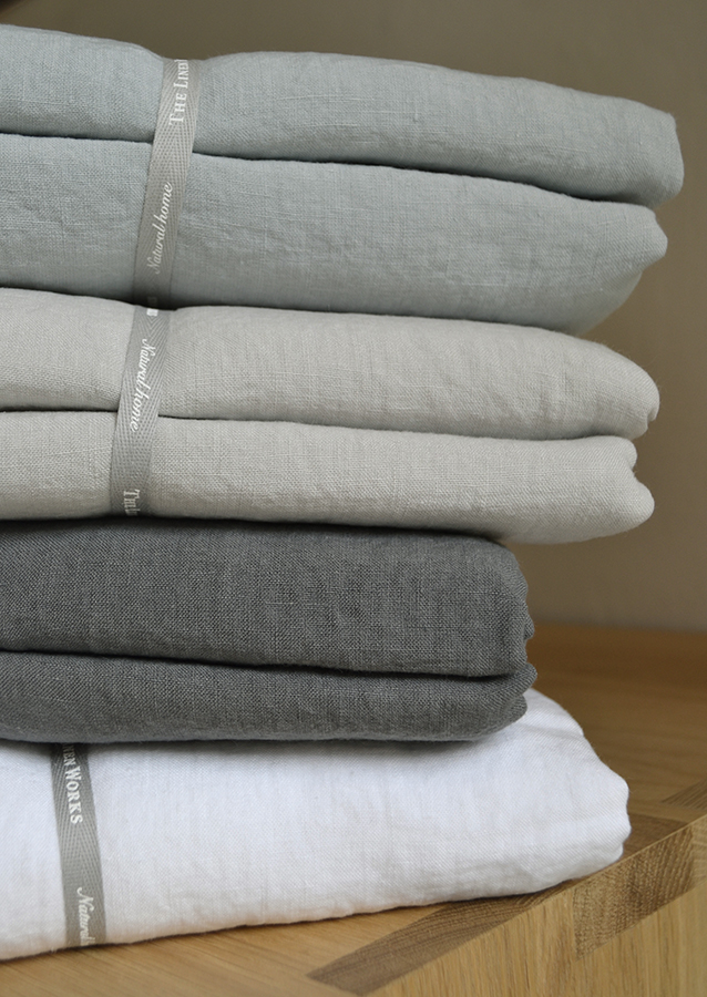 linen bedding stack