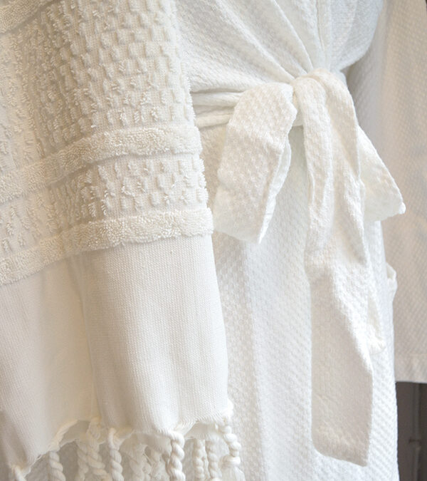 linum kimono ivory with towel
