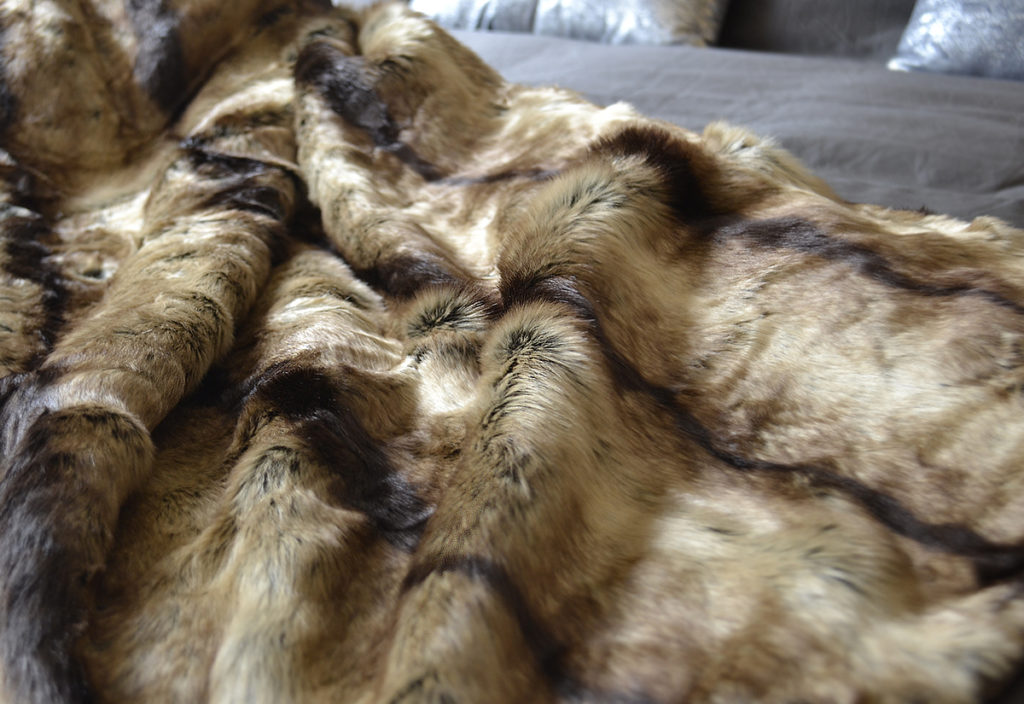 elk brown faux fur throw