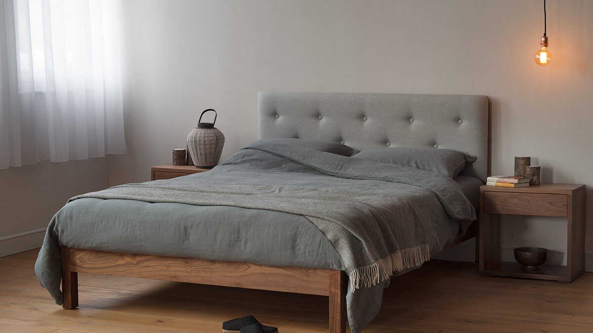 buttoned-headboard-bed-charcoal linen bedding