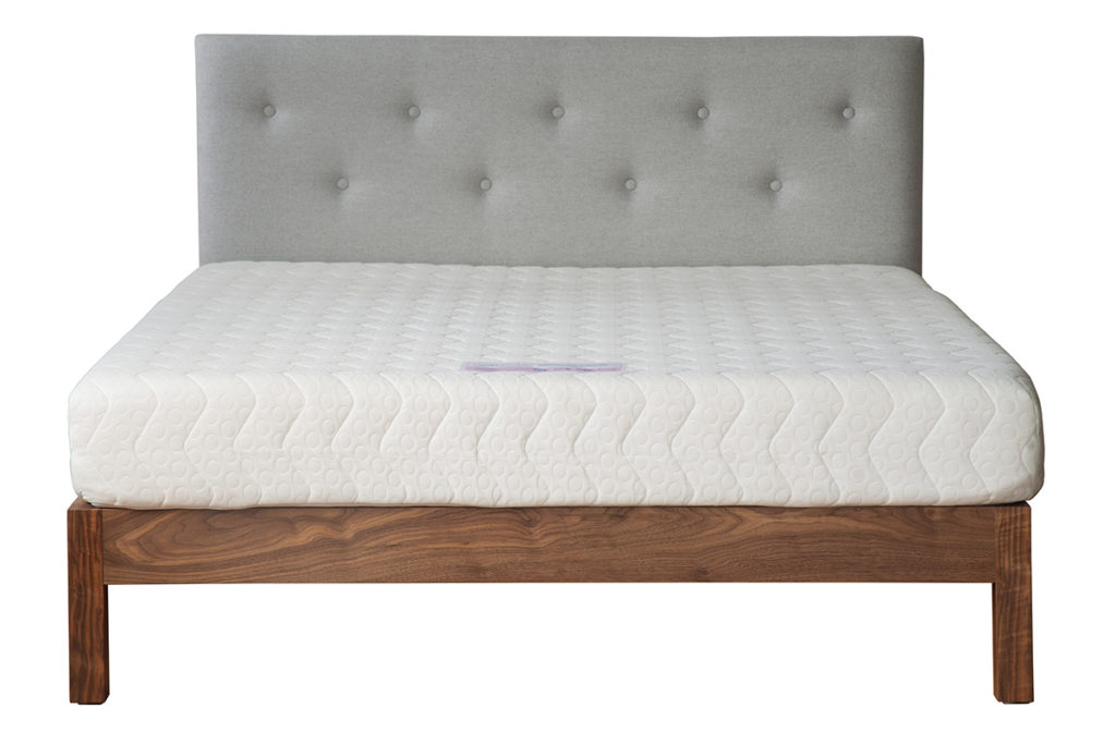 buttoned headboard bed