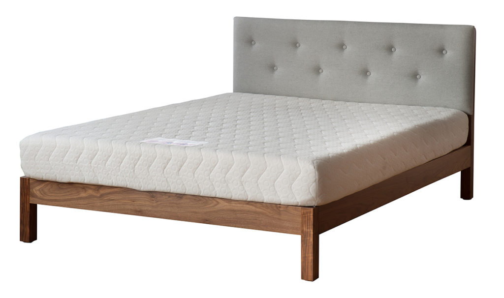 buttoned headboard bed