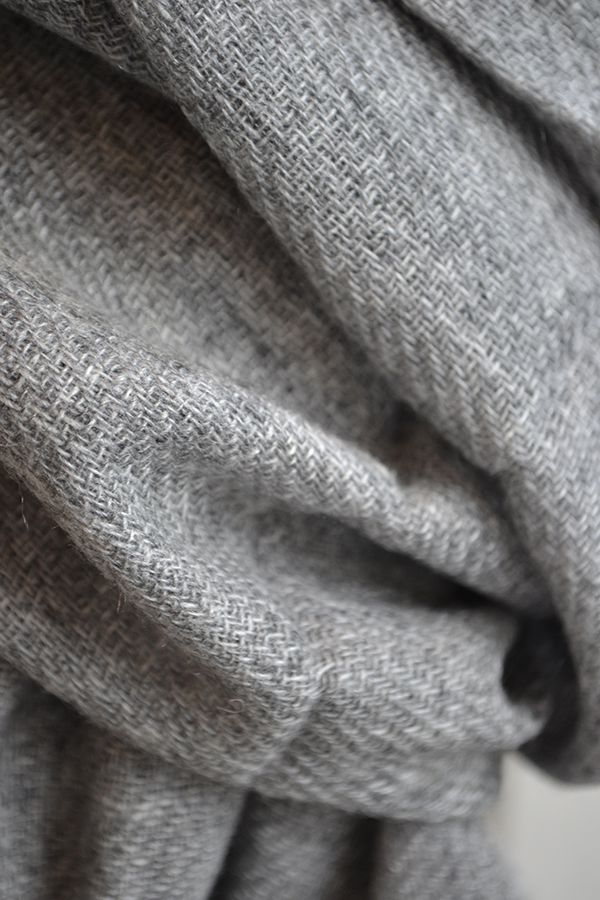 deep grey cashmere scarf - close up