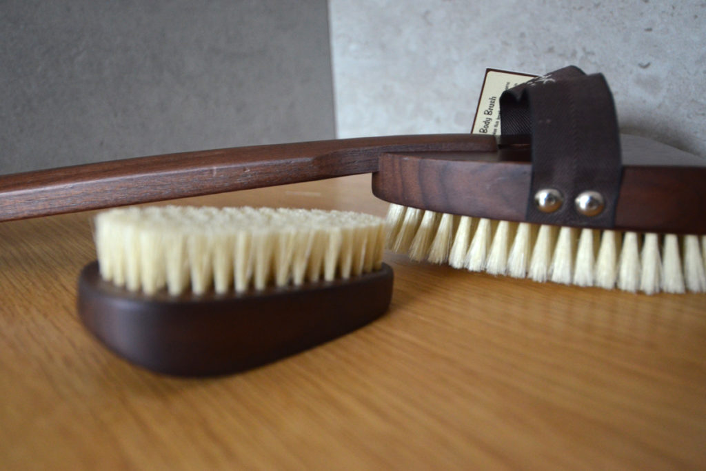 walnut body brushes