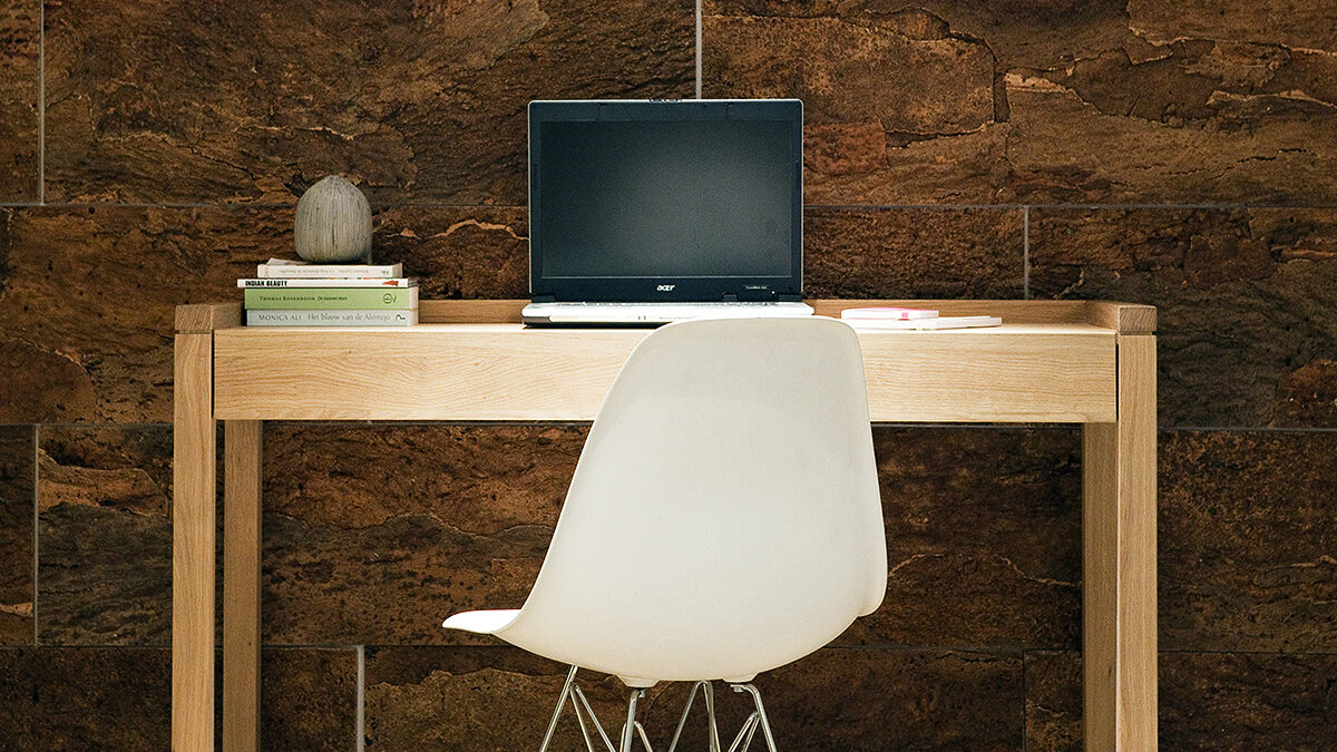 web 50515 Oak Frame PC console 2