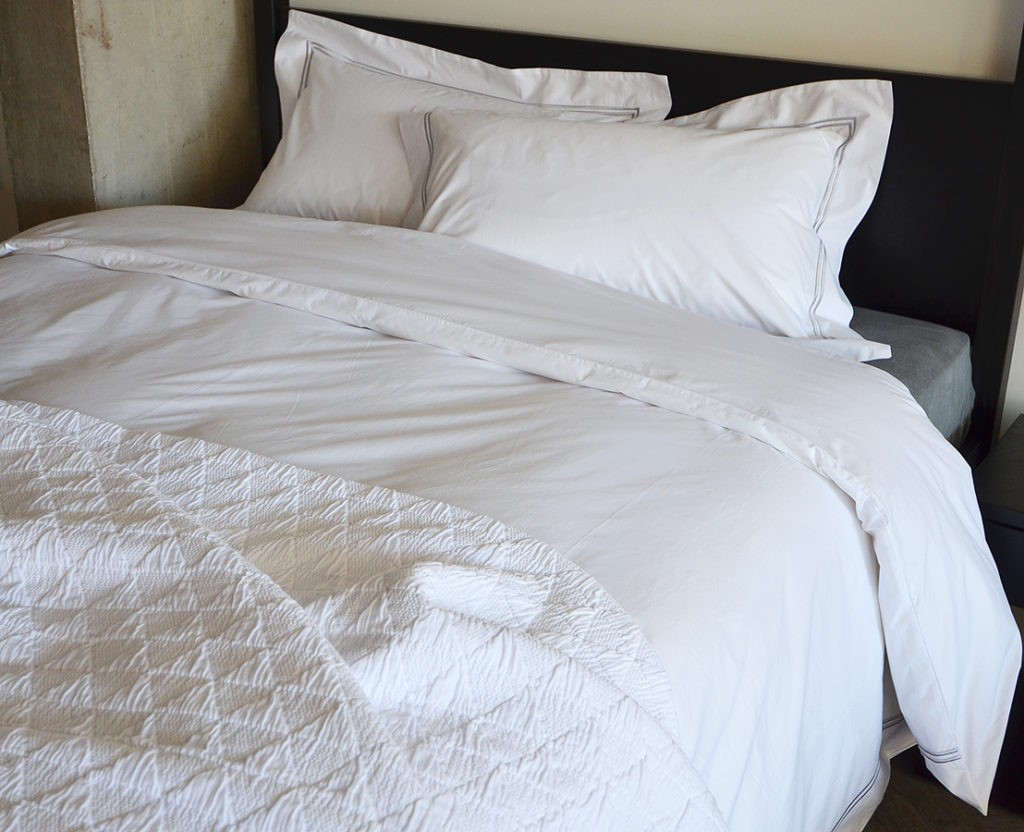 Egyptian cotton bedding hotel collection