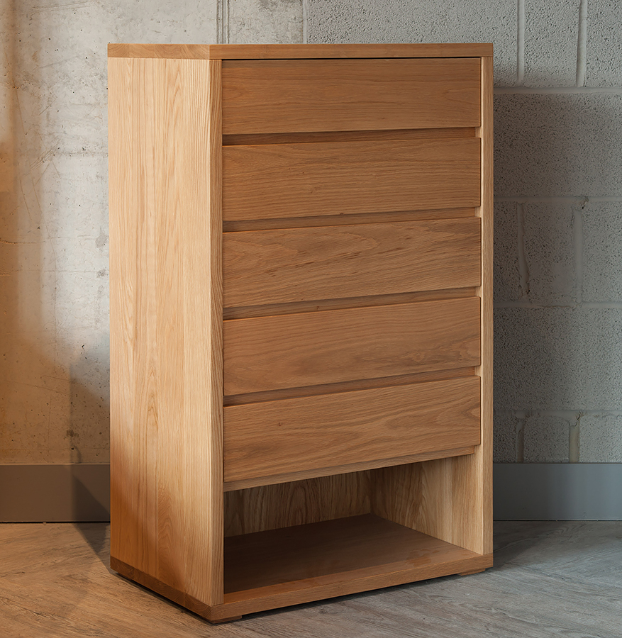 An Oak Tallboy with 5 drawers by Black Lotus for Natural Bed Company