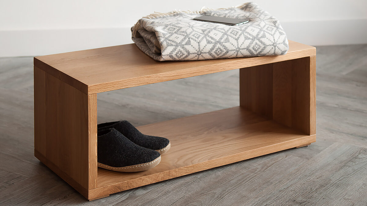 Open shelf Cube low bedside table in Oak