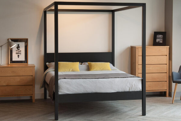 Black Orchid - Contemporary 4-Poster Bed Base