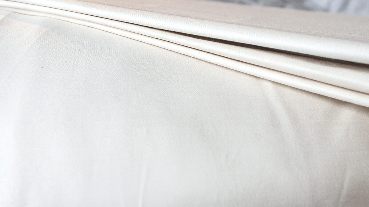 organic ethically sourced cotton bedding sateen-detail