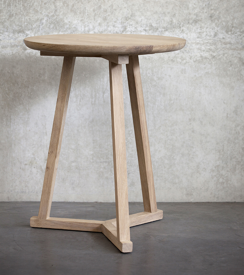 Ethnicraft Oak Tripod side table