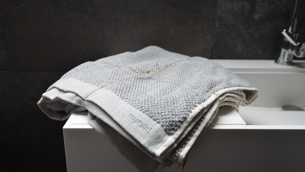 meraki bath towel