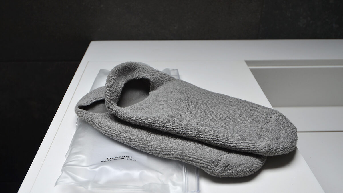 moisturising socks