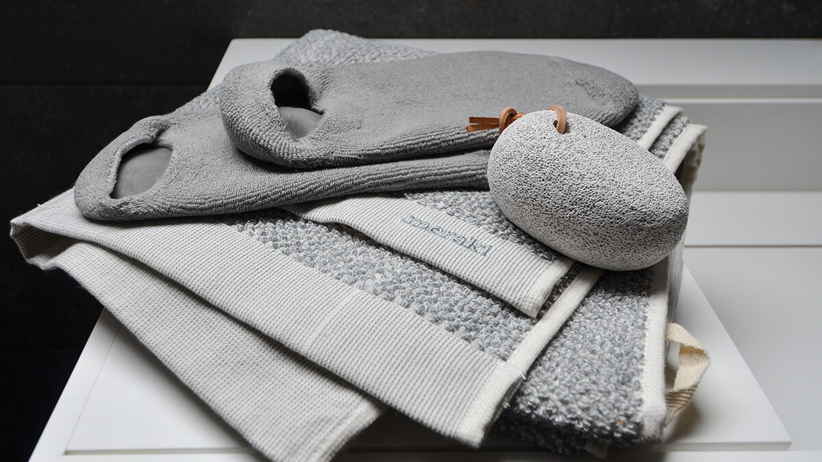 towels pumice and moisturising socks2