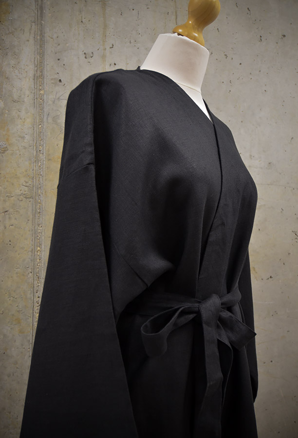 Linen kimono robe - black