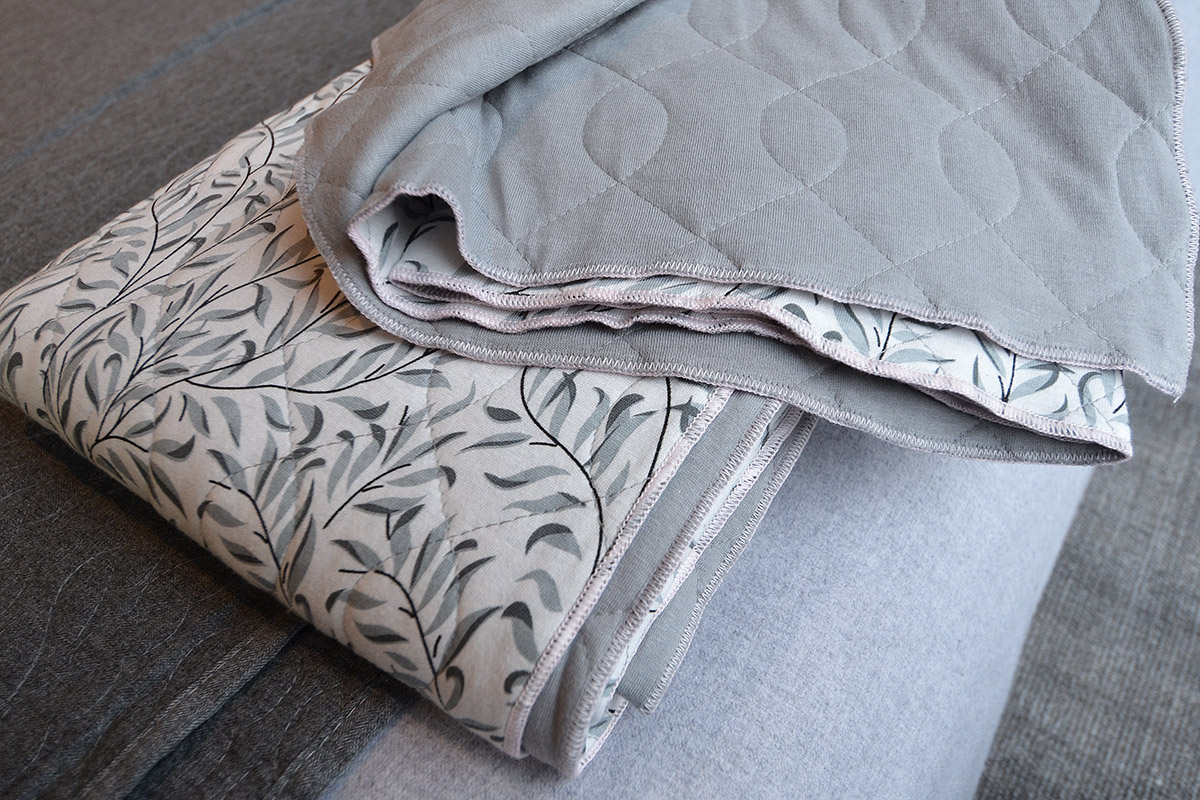 broste-organic-cotton-quilt-grey