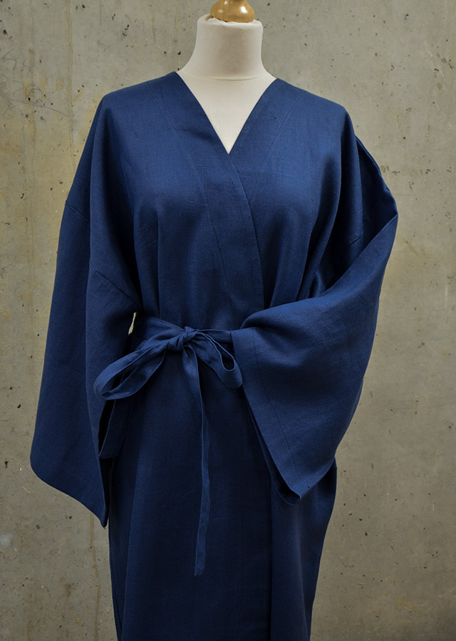 deep-blue-kimono