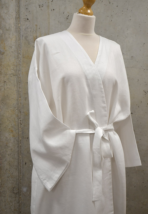 white-linen-kimono