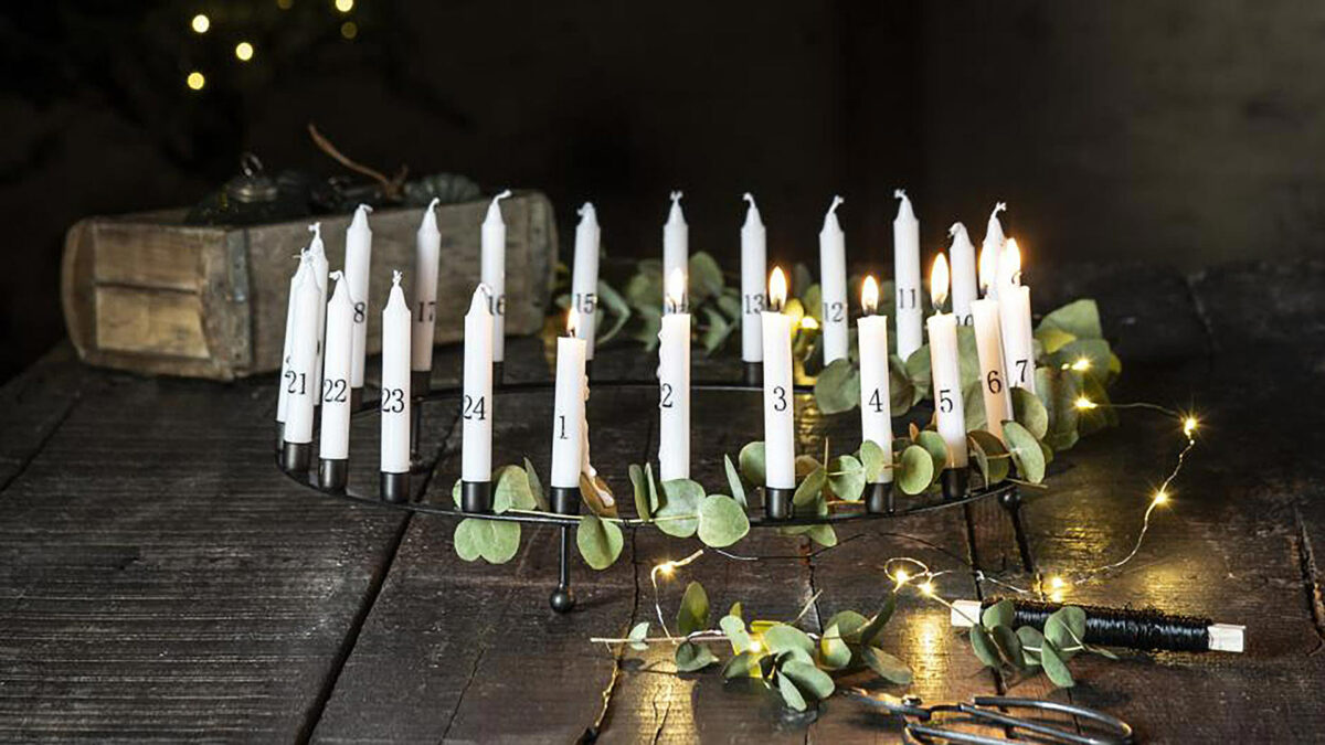 24 candle holder centrepiece 1920