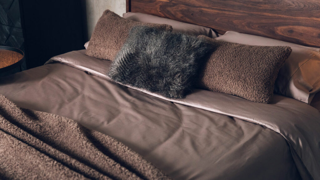 pewter colour 600 thread count satin finsh bedding