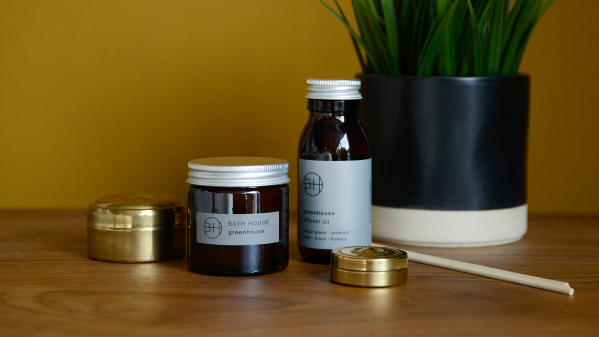 Greenhouse mini scent diffuser and candle set