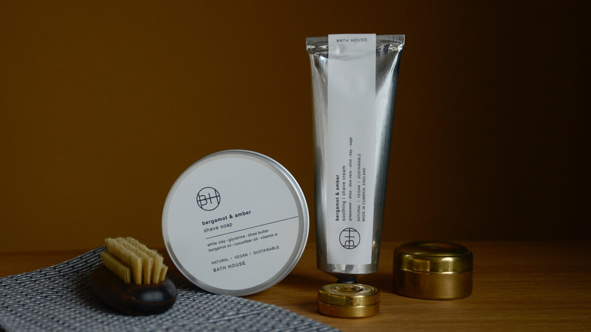 bergamot and amber natural and vegan shaving soap and soothing shaving cream