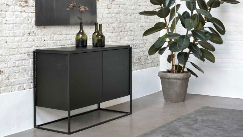 Black-Monolit-sideboard