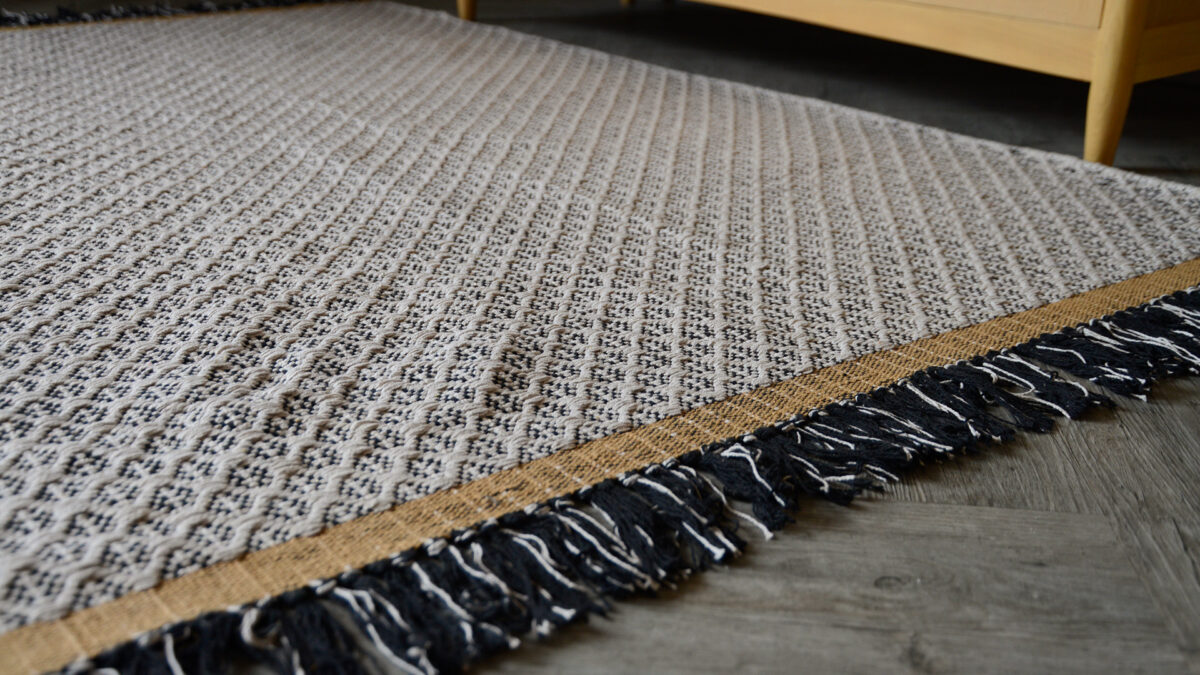 Boho Woven Cotton Rug Black Flat Tassel Detail