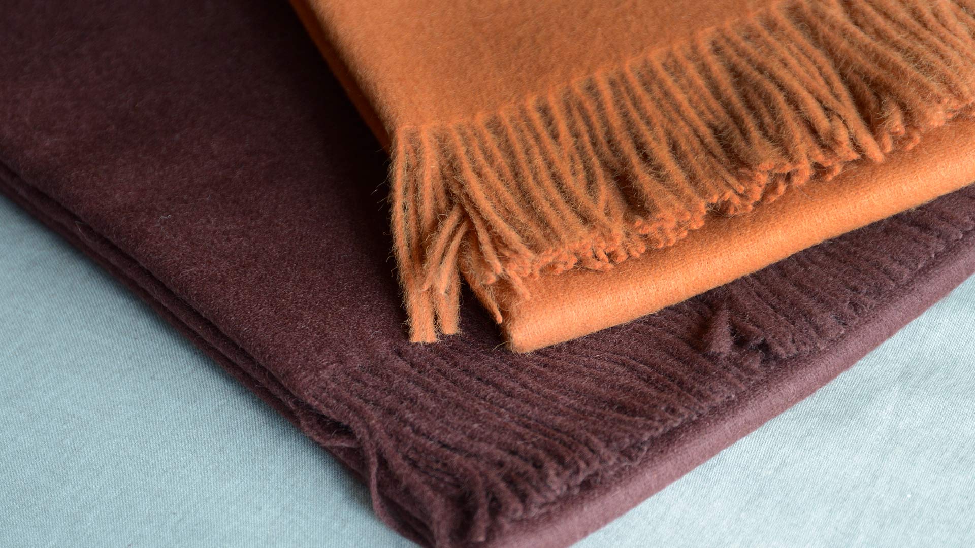 Luxury Recycled Wool Throws | Alpaca | Natural Bed Company