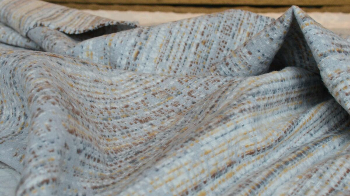 Boucle soft cotton rich throws 1