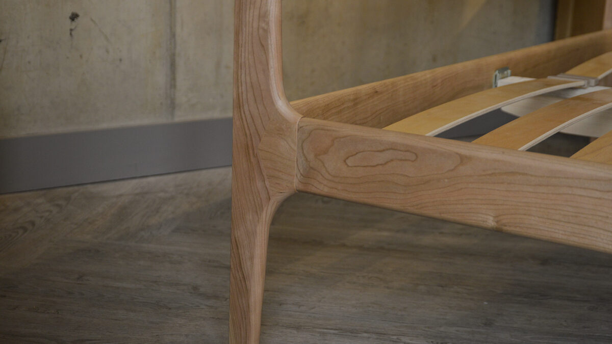 Camden bed back leg detail 1400x1000