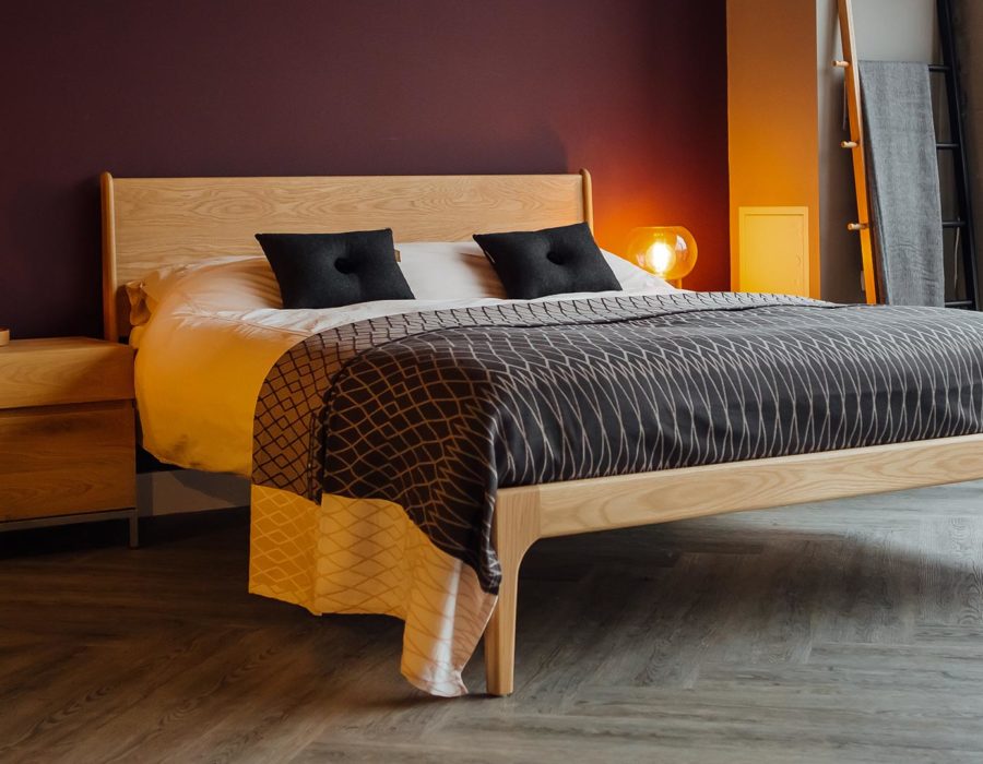 Camden bed with peonia duvet and organic cotton bedspread