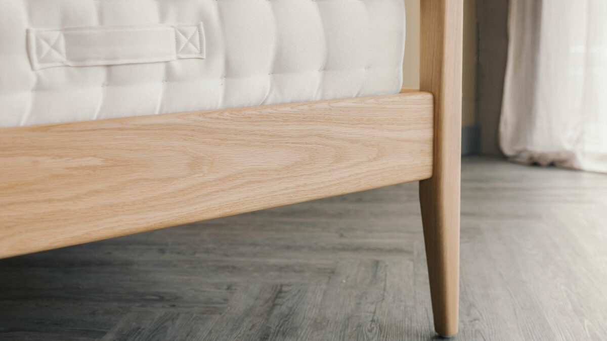Canterbury bed foot detail