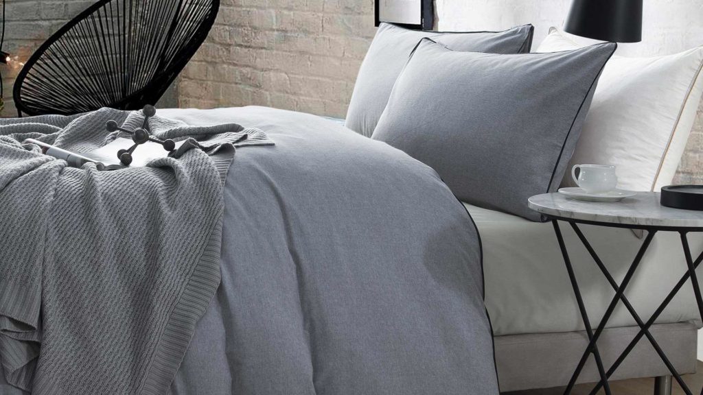 Chambray-bedding-Grey-plain-main-shot