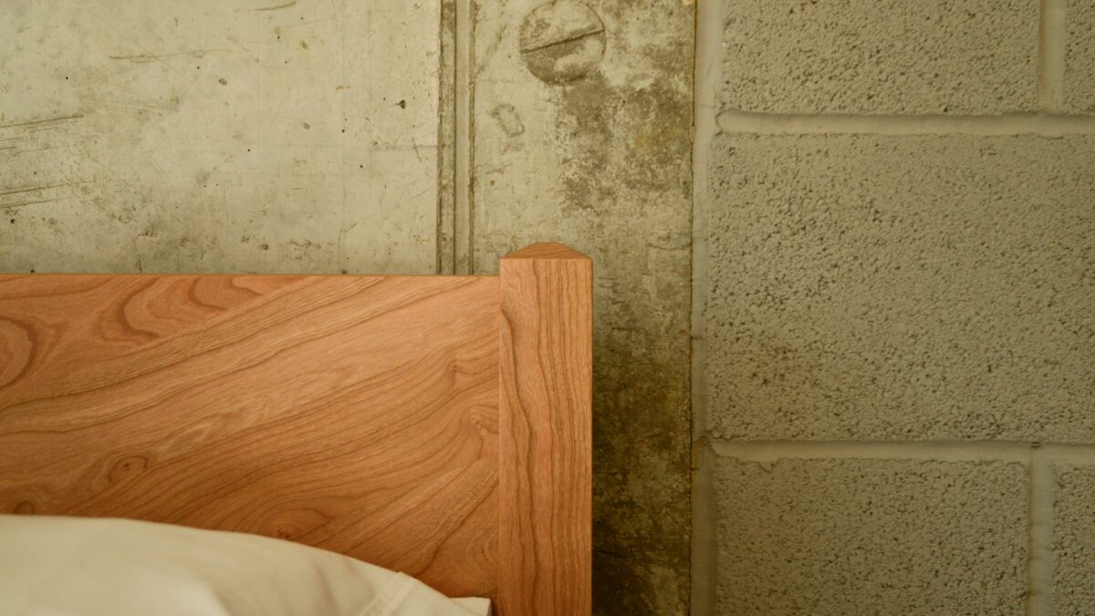 Cherry Dalston Headboard Leg detail