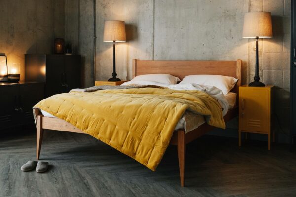 Cherry bed Cochin with mustard bedding MAIN