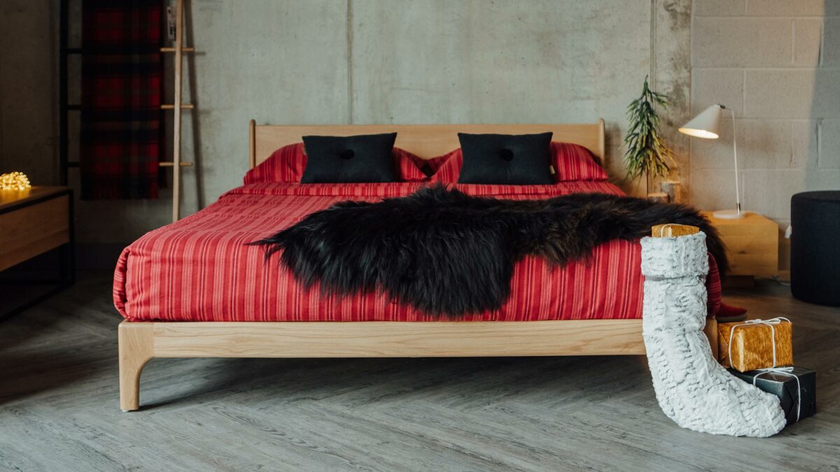 Christmas bedroom front 72dpi