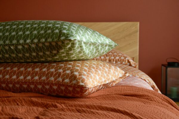 Circle Pattern Bedding Blue Orange Pillow Stack