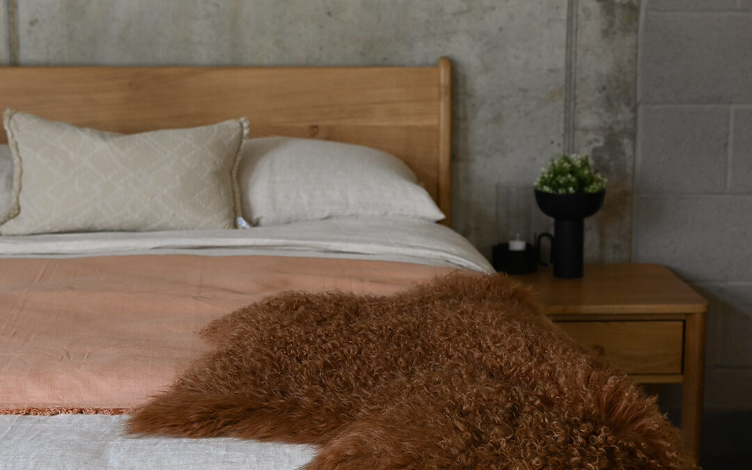 Plush Comforters with Cotton & Linen Covers - Image 5