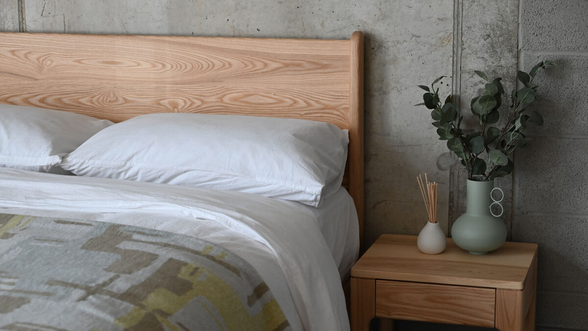 QUICK SHIP Custom Ash Bed - Kingsize Carnaby - Image 3
