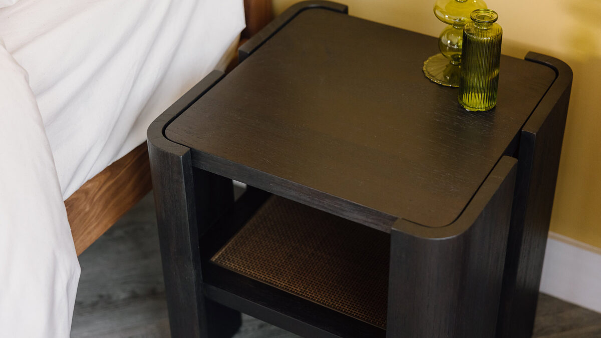 Ethnicraft Panel Side Table - Varnished Teak - Image 2
