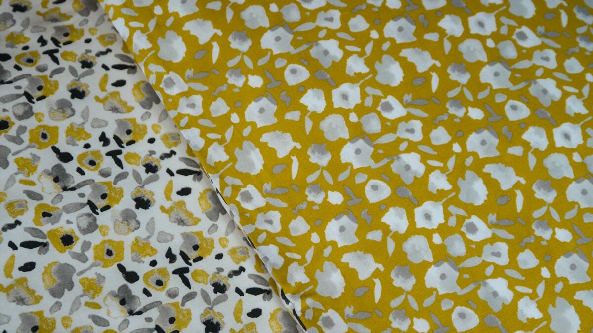Flora reversible duvet set detail