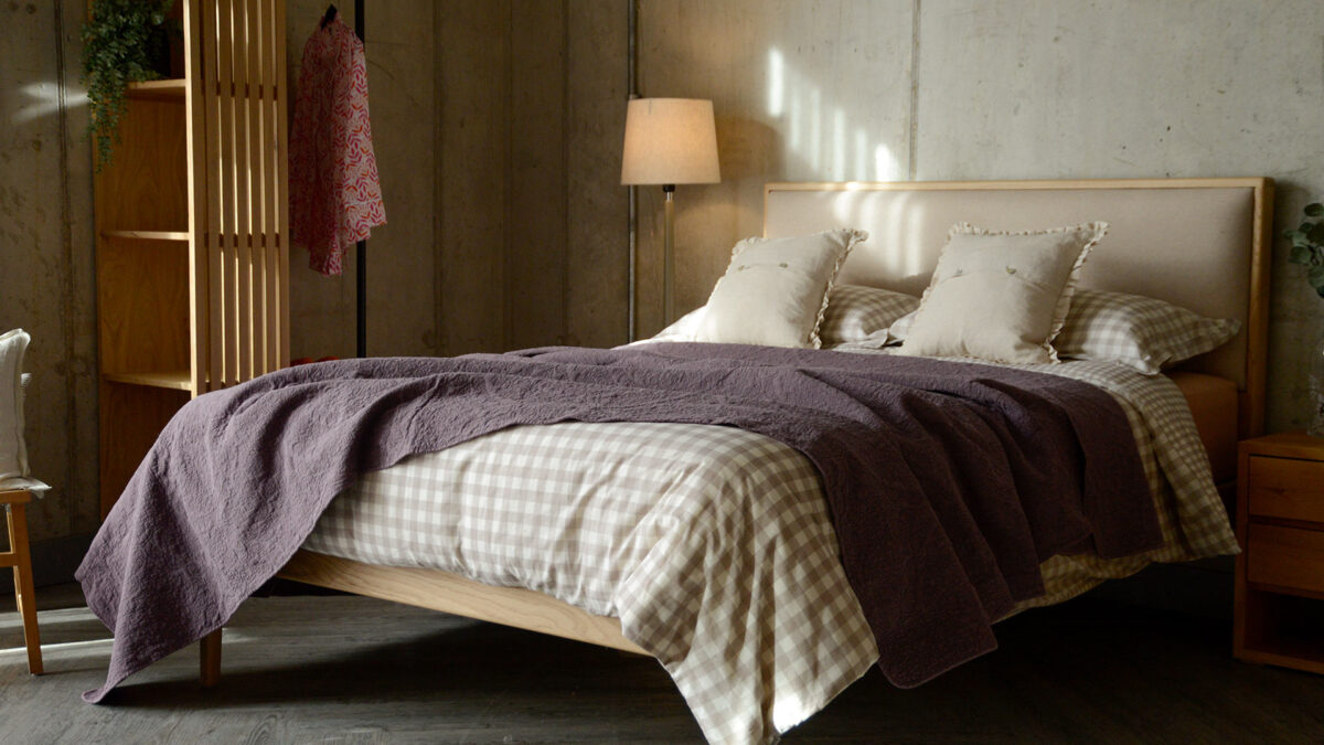 Floral Mandala Bedspread Muted Purple