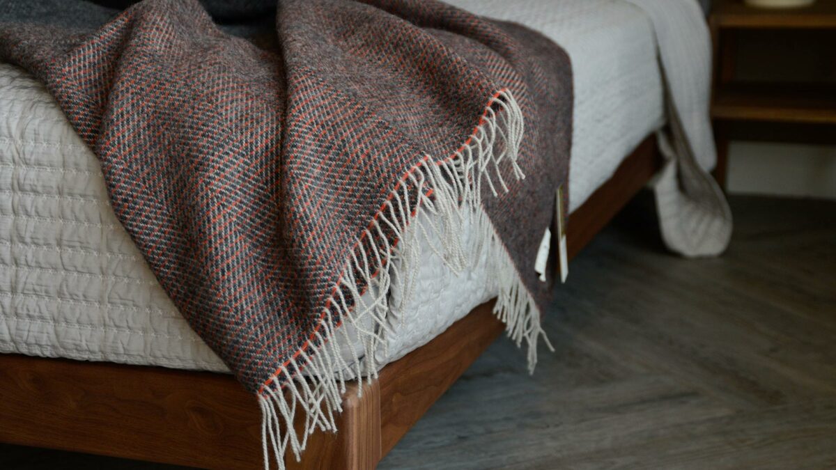 Grey and Orange Heavyweight Throw McNutt Tassels