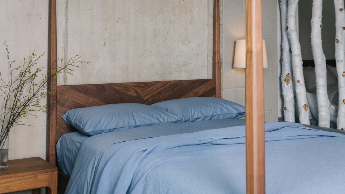 Harrow bed walnut headboard detail