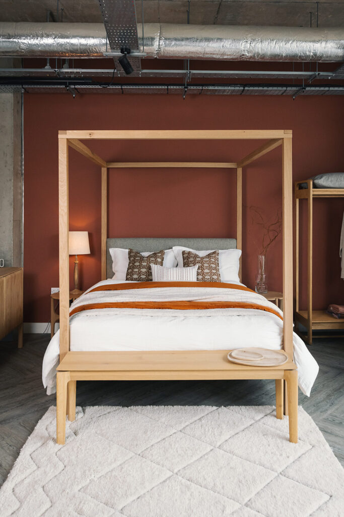 Highland 4 poster portrait